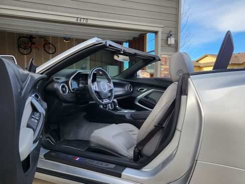 Used 2016 Chevrolet Camaro LT image 22