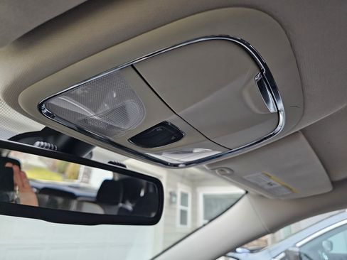 Used 2016 Jeep Cherokee Sport w/ Cold Weather Group image 17