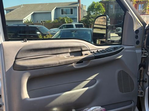 Used 1999 Ford F550 2WD Crew Cab Super Duty image 18