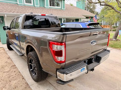 Used 2023 Ford F150 Lariat w/ Equipment Group 502A High image 5