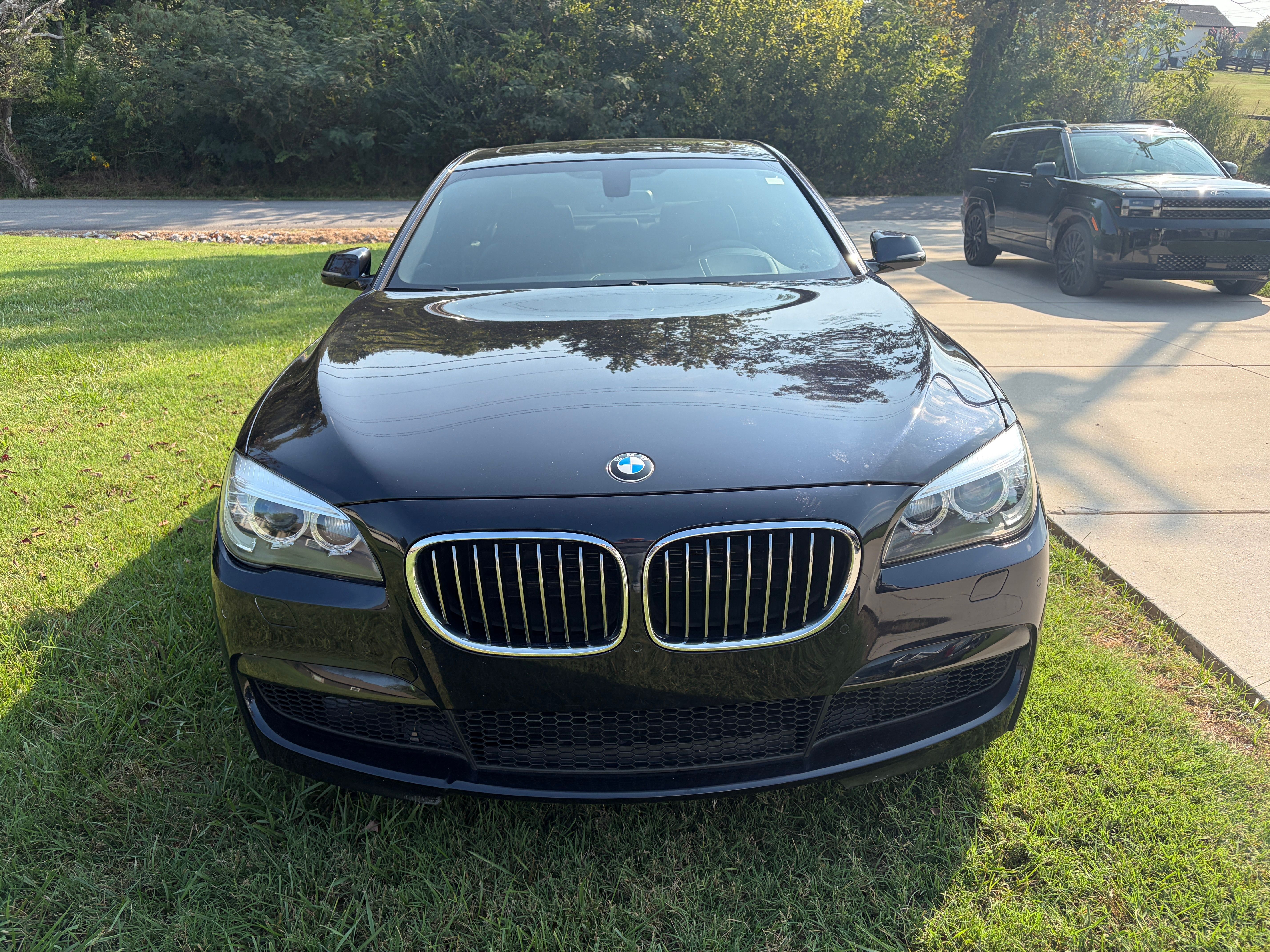 Used 2014 BMW 750i RWD image 8