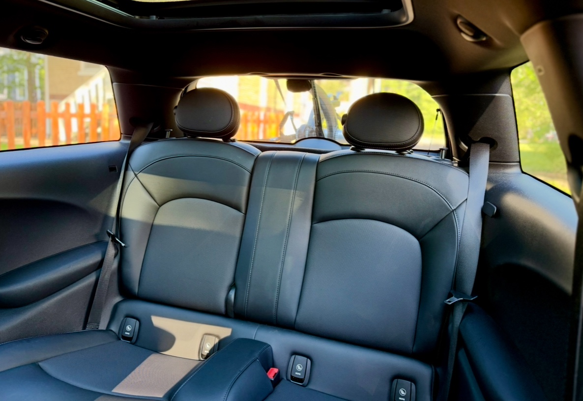 Used 2016 MINI Cooper 2-Door Hardtop FWD image 6