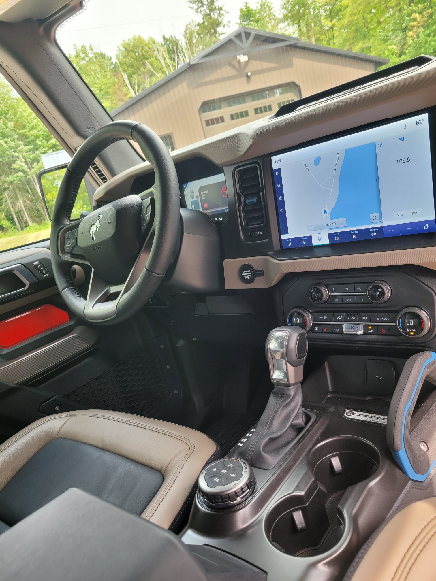 Used 2023 Ford Bronco Wildtrak AWD/4WD image 13