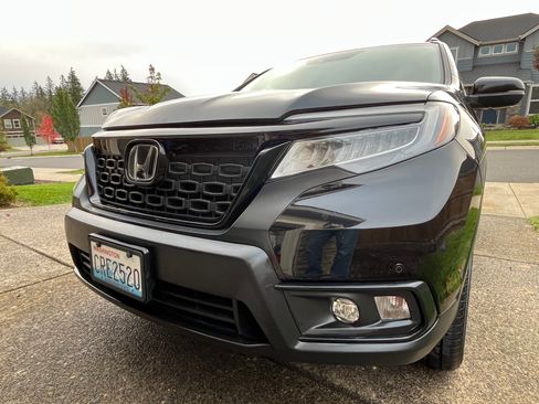 Used 2019 Honda Passport Touring image 2