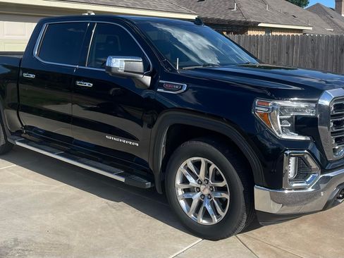 Used 2019 GMC Sierra 1500 SLT w/ SLT Premium Plus Package AWD/4WD image 4