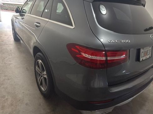 Used 2018 Mercedes-Benz GLC 300 4MATIC image 14