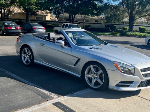 Used 2015 Mercedes-Benz SL 400 image 8