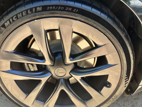 Used 2022 Tesla Model S Standard Range image 10