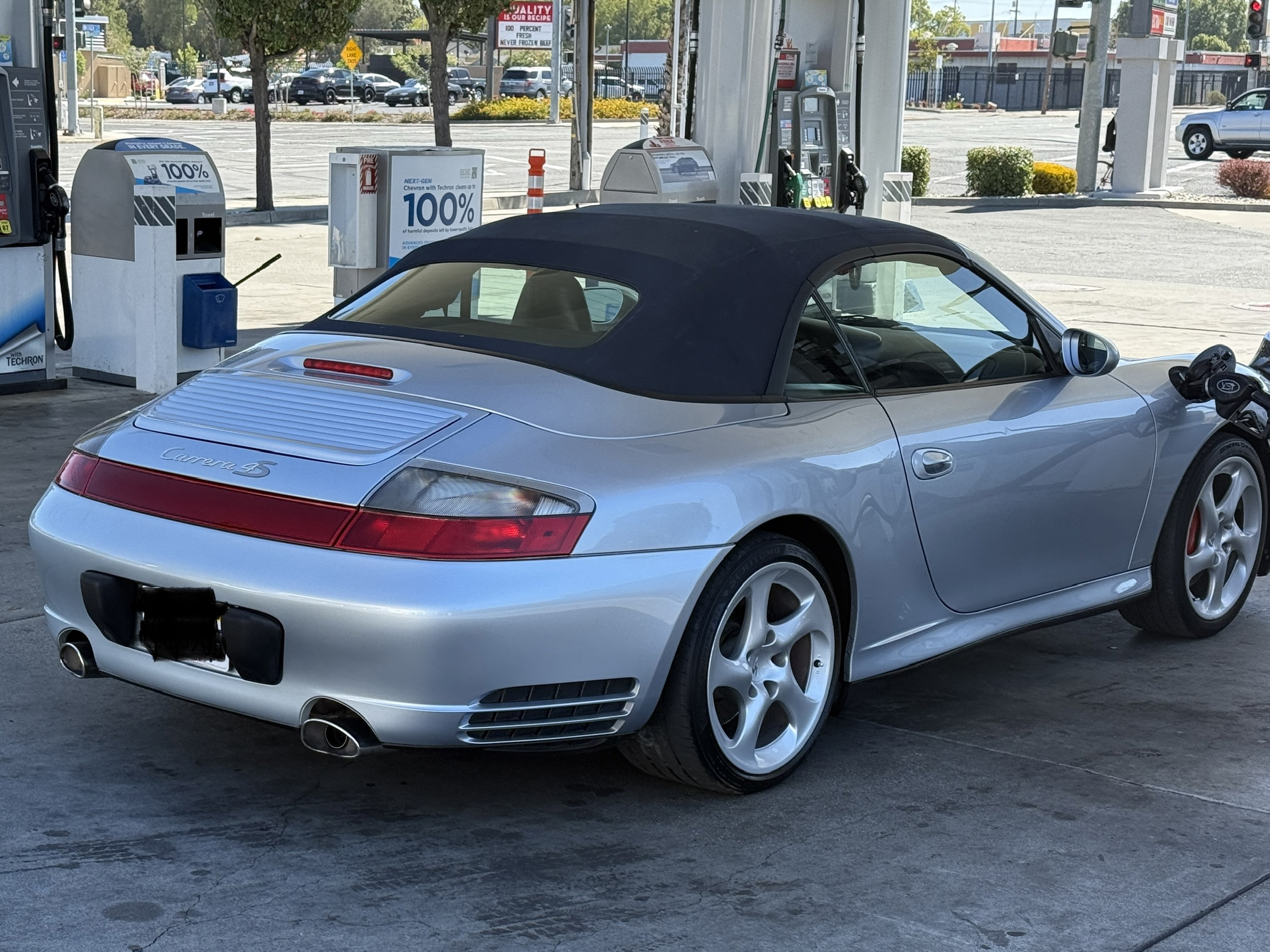 Used 2004 Porsche 911 Carrera 4S AWD/4WD image 10