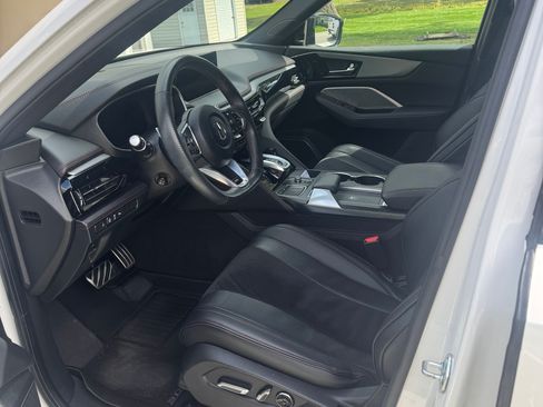 Used 2023 Acura MDX A-Spec AWD/4WD image 5