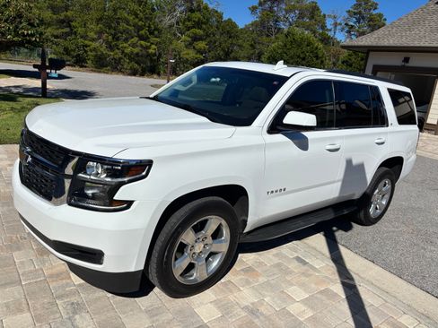 Used 2019 Chevrolet Tahoe LT image 1
