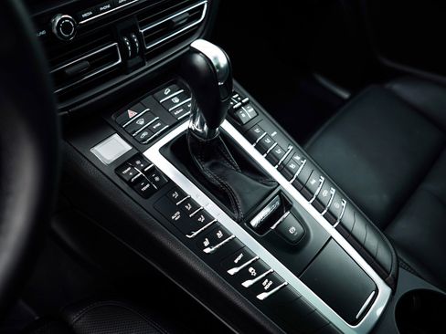 Used 2019 Porsche Macan S AWD/4WD image 6