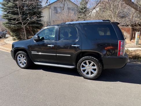 Used 2012 GMC Yukon Denali image 6