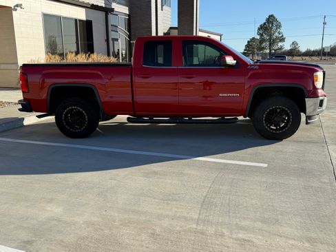 Used 2015 GMC Sierra 1500 SLE w/ Carbon-22 Edition image 5