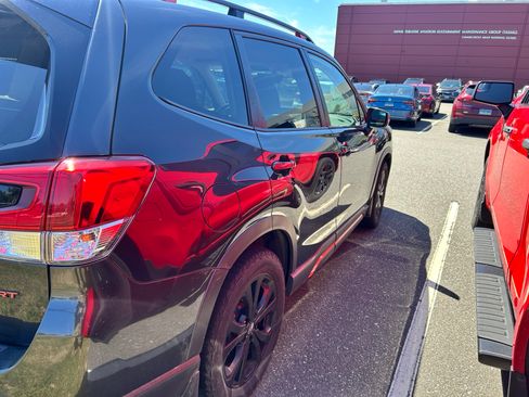 Used 2019 Subaru Forester Sport image 5