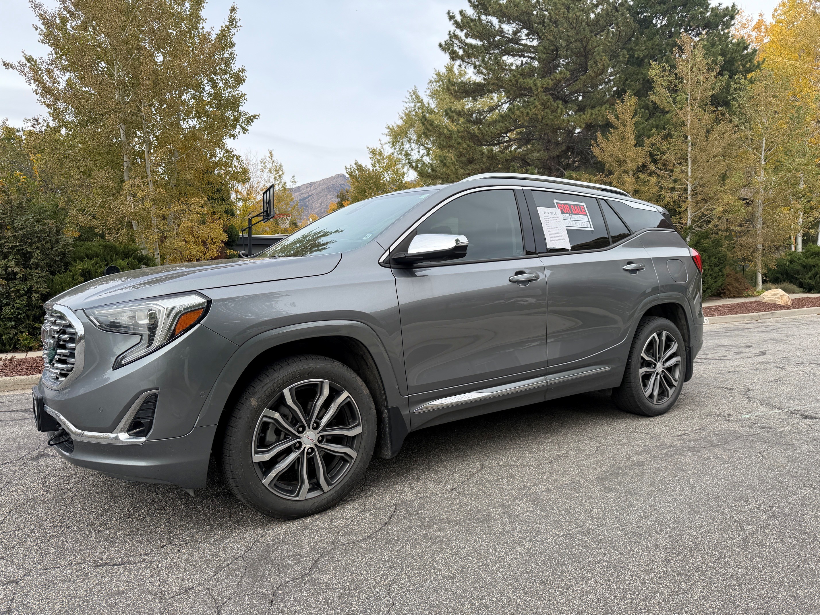 Used 2020 GMC Terrain Denali w/ GMC Pro Grade Package AWD/4WD image 5