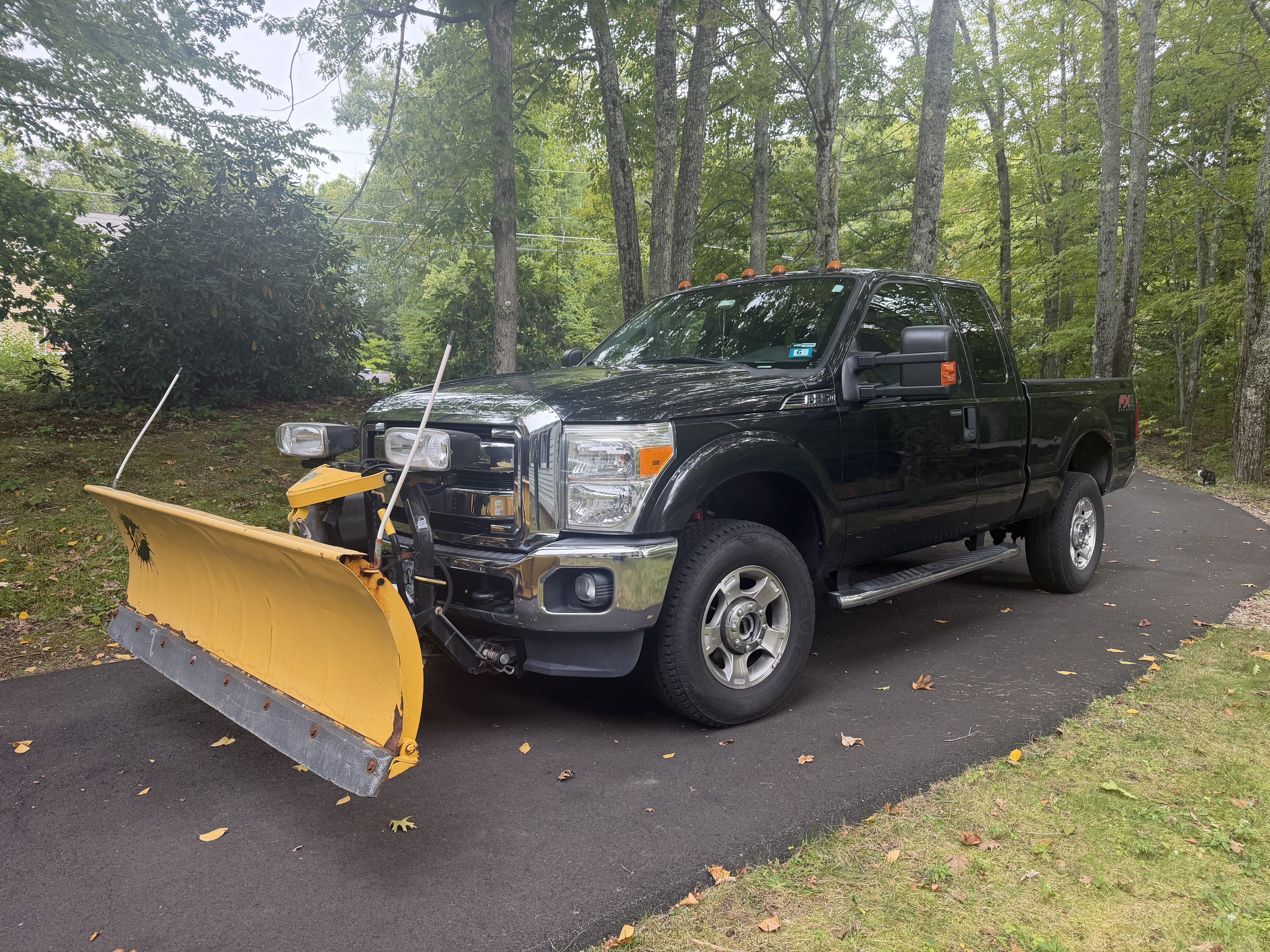 Used 2015 Ford F250 XLT w/ XLT Value Package AWD/4WD image 1