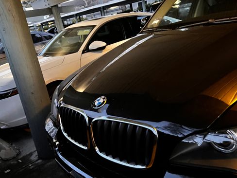 Used 2011 BMW X5 xDrive35i image 2