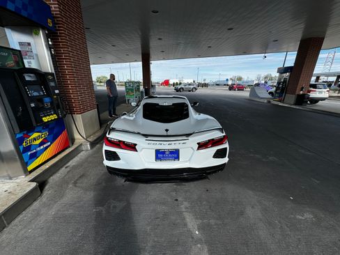 Used 2024 Chevrolet Corvette Stingray Preferred Cpe w/ Z51 Performance Package image 2