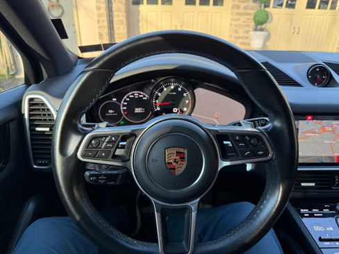 Used 2019 Porsche Cayenne image 17