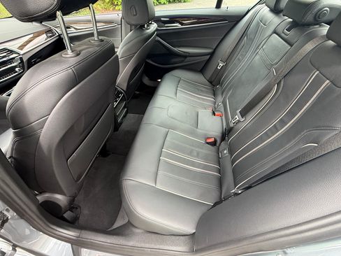 Used 2018 BMW 530i xDrive w/ Premium Package AWD/4WD image 11