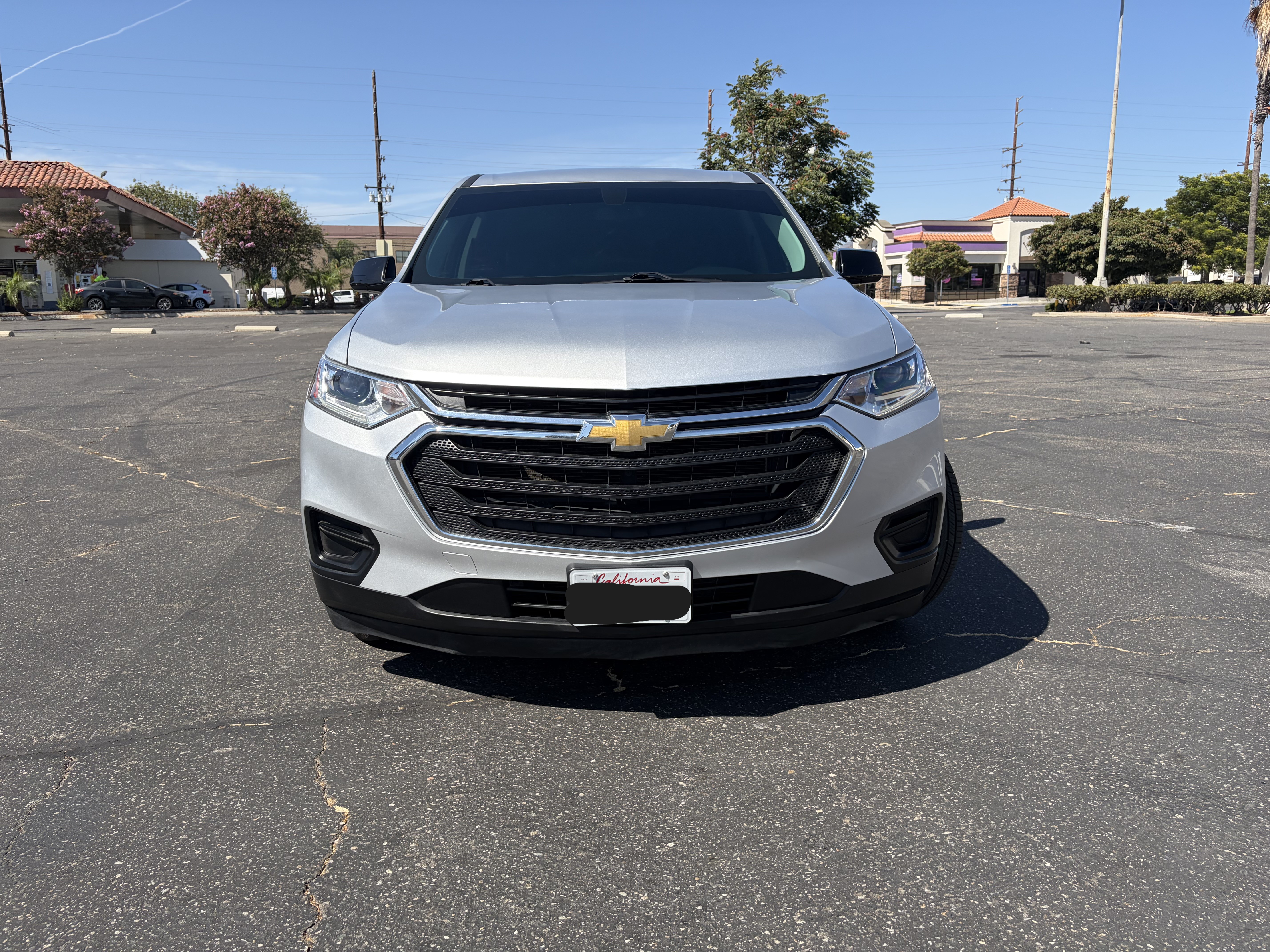 Used 2020 Chevrolet Traverse LS w/ LPO, Cargo Package FWD image 4
