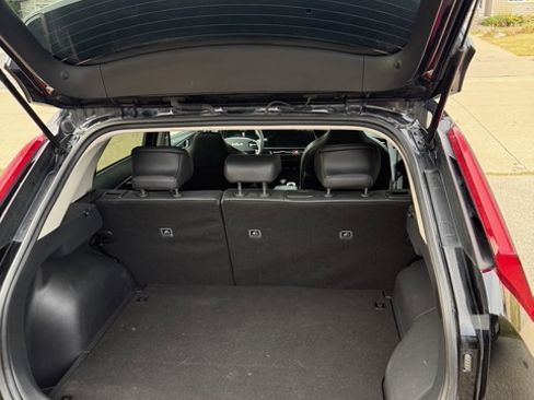 Used 2023 Kia Niro EX w/ EX Cold Weather Package image 16