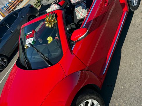 Used 2013 Volkswagen Beetle 2.5 image 6