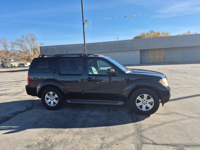 Used 2006 Nissan Pathfinder LE w/ (U01) LE Navigation Pkg