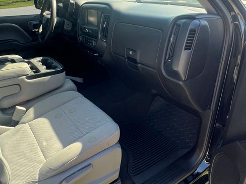 Used 2018 Chevrolet Silverado 1500 Custom w/ Custom Value Package image 13