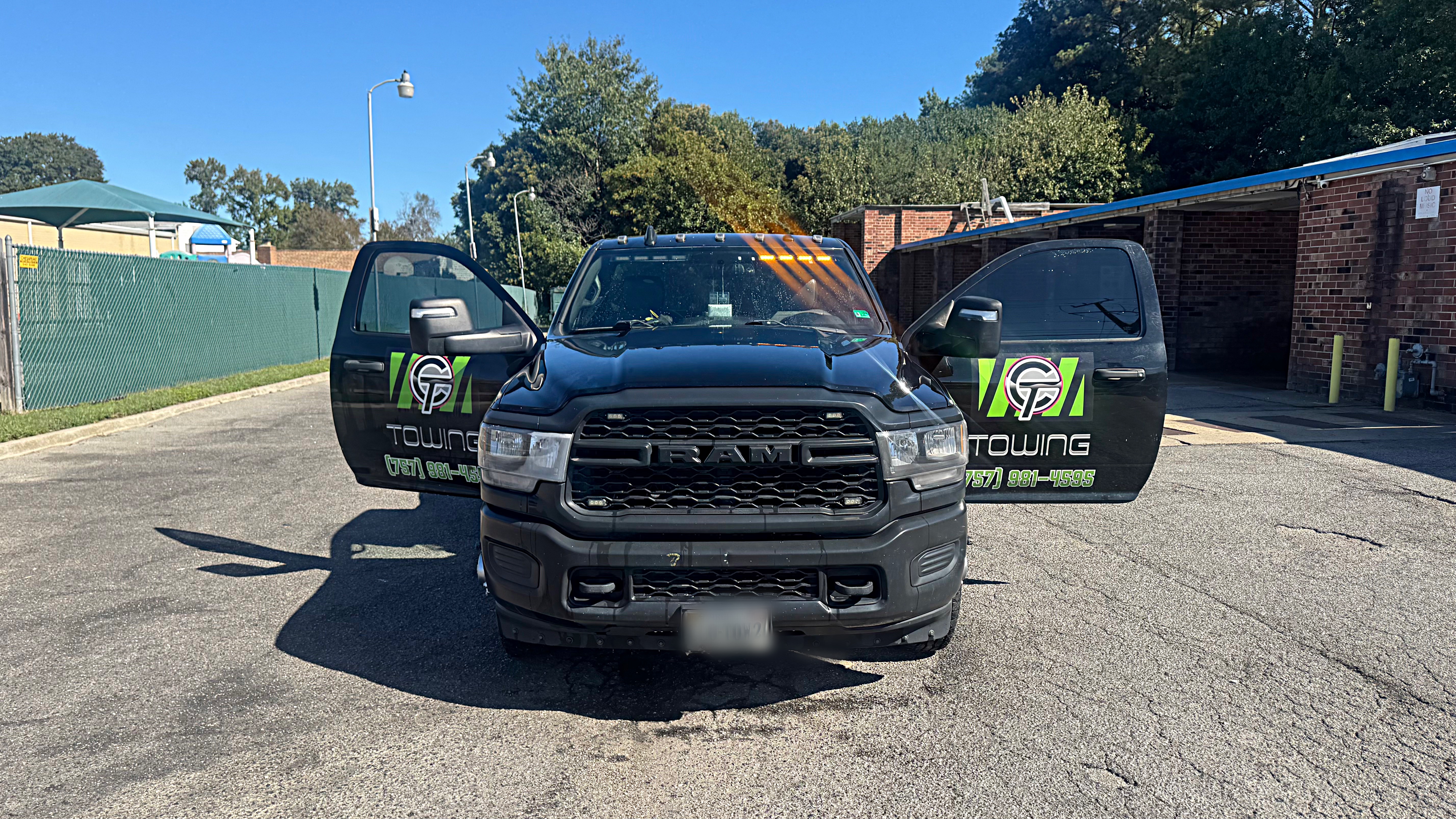 Used 2023 RAM 3500 Tradesman AWD/4WD image 1