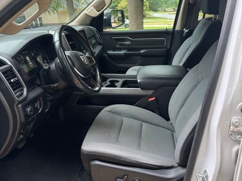 Used 2020 RAM 1500 Big Horn AWD/4WD image 6