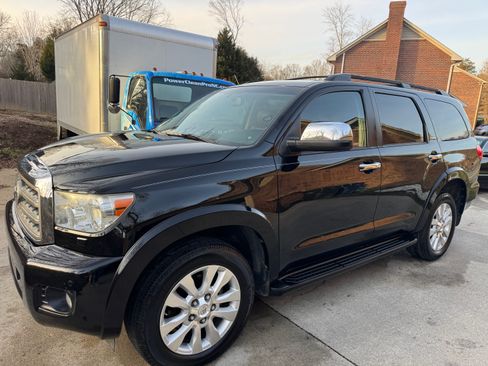 Used 2012 Toyota Sequoia Platinum image 1