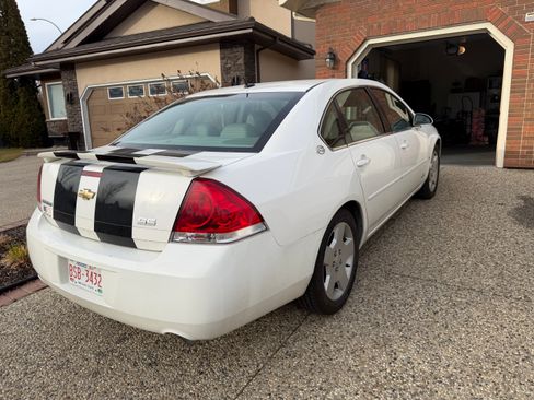 Used 2008 Chevrolet Impala SS w/ Convenience Package image 5