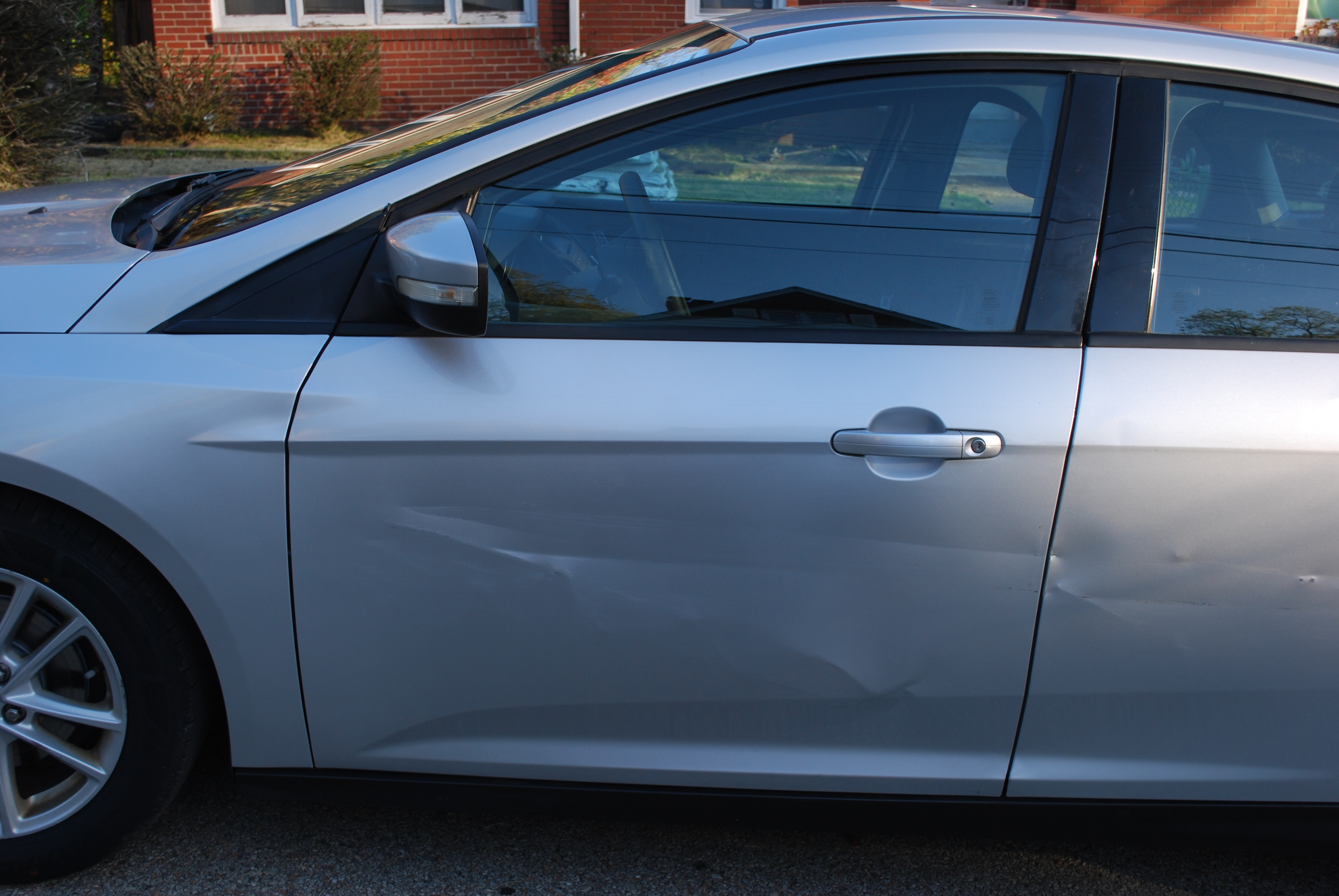 Used 2015 Ford Focus SE FWD image 4