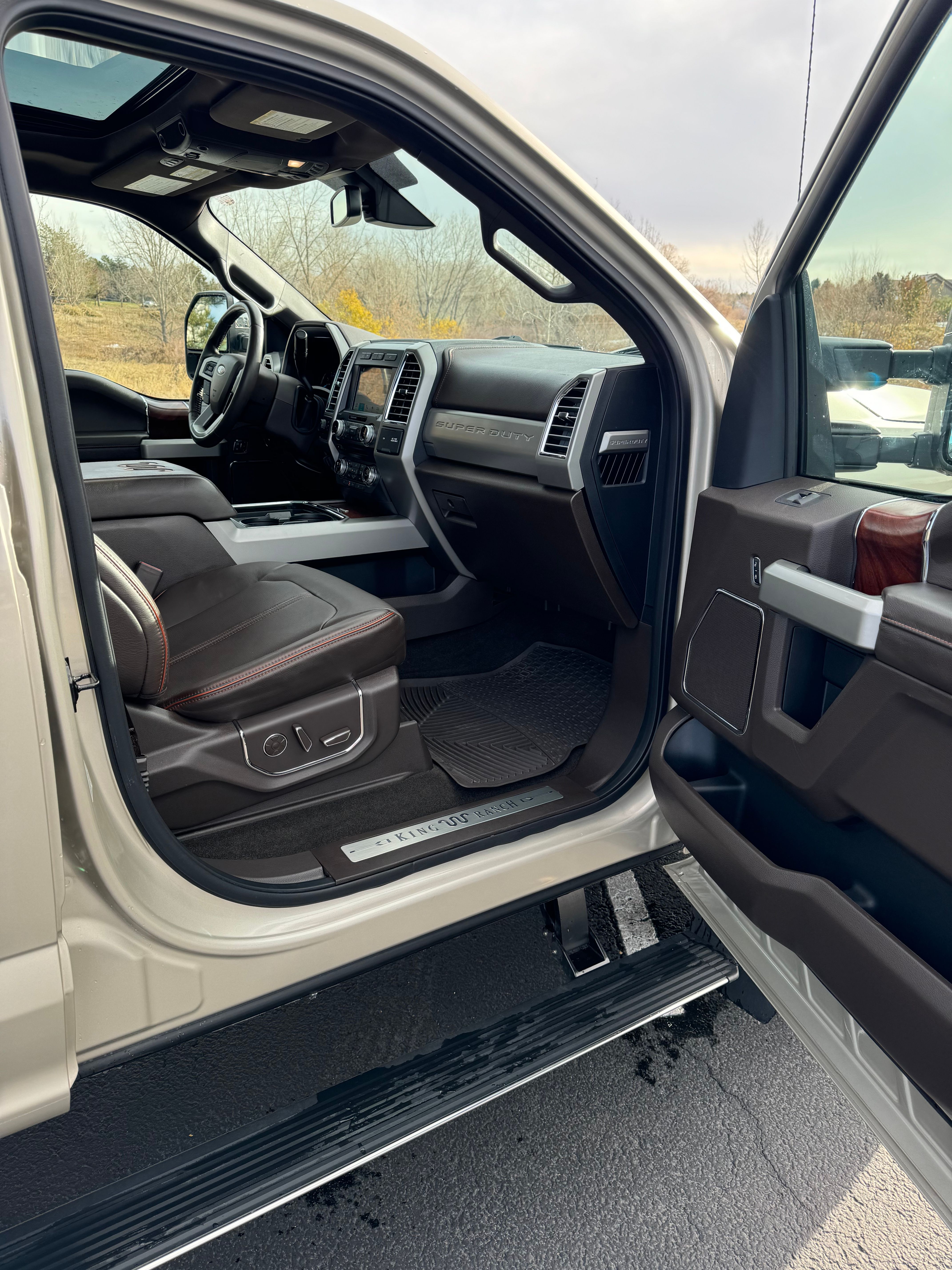 Used 2017 Ford F450 King Ranch w/ King Ranch Ultimate Package AWD/4WD image 6