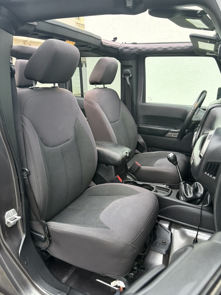 Used 2016 Jeep Wrangler Unlimited Sport AWD/4WD image 17