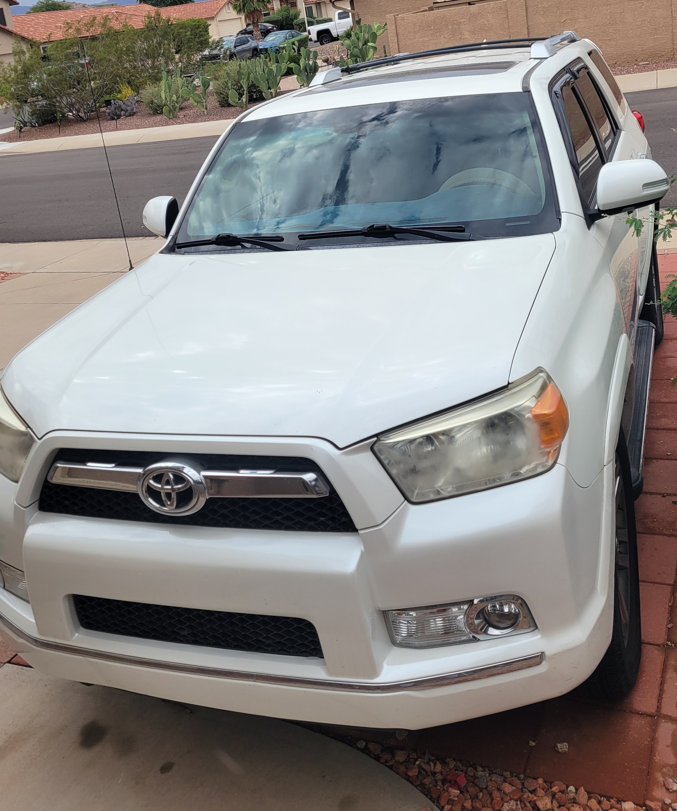 Used 2012 Toyota 4Runner Limited AWD/4WD image 23