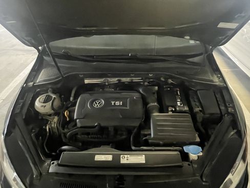 Used 2017 Volkswagen GTI S image 11