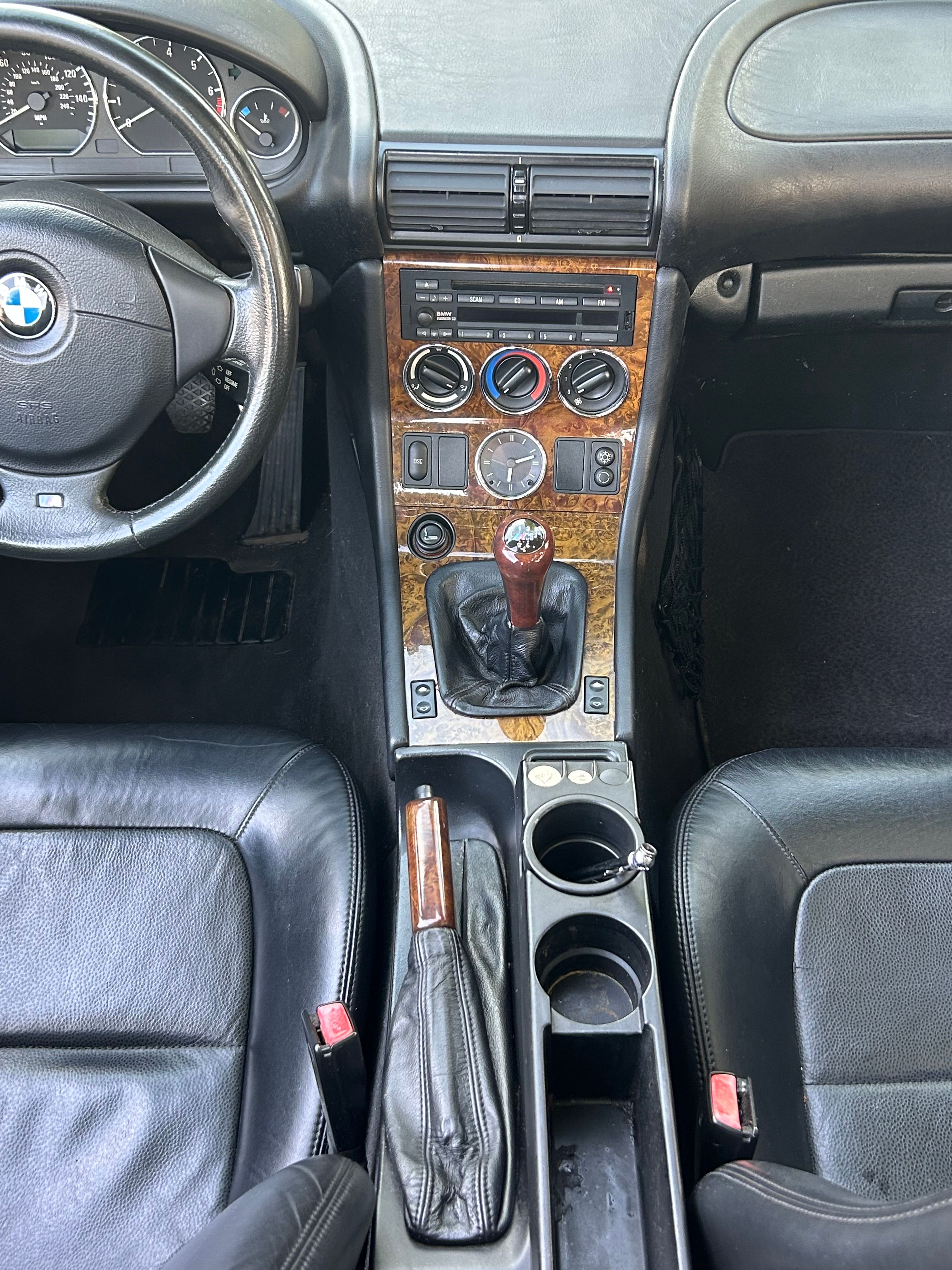 Used 2000 BMW Z3 2.5i RWD image 8