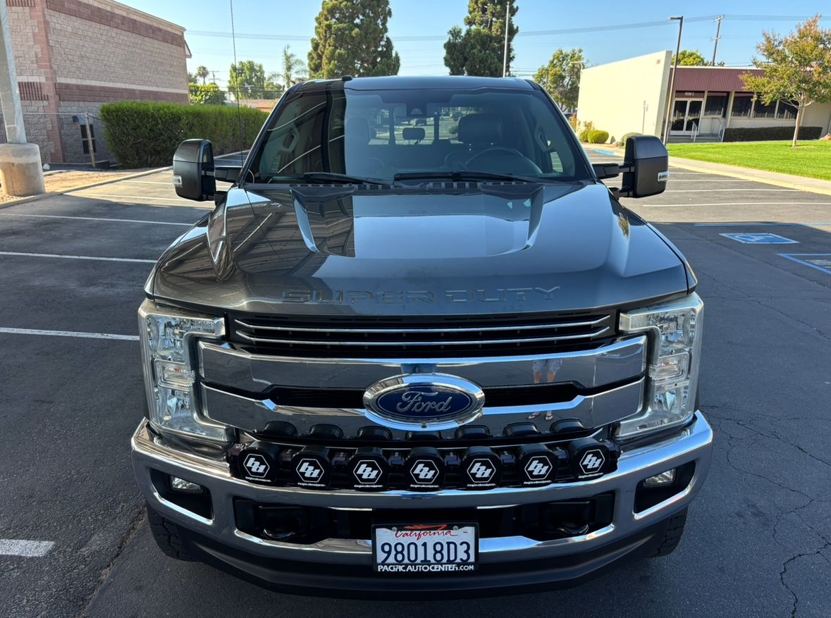 Used 2018 Ford F250 Lariat w/ Lariat Ultimate Package AWD/4WD image 1