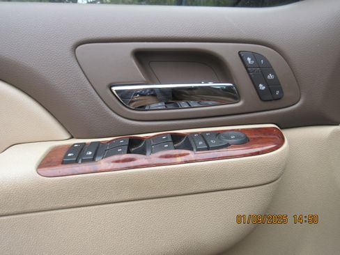 Used 2012 Chevrolet Silverado 1500 LTZ w/ LTZ White Diamond Edition image 11