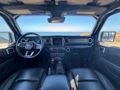 Used 2021 Jeep Wrangler Unlimited Rubicon 4xe w/ Dual Top Group image 16