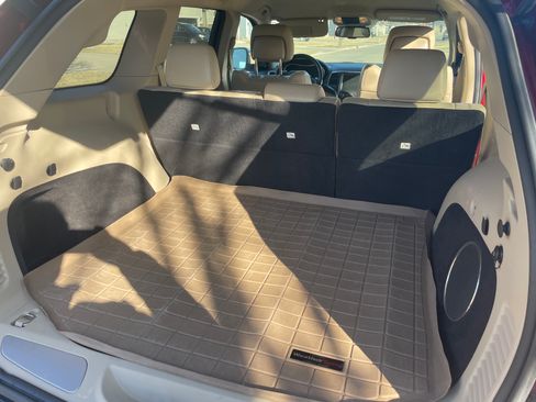 Used 2014 Jeep Grand Cherokee Limited image 14