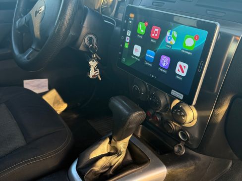 Used 2009 HUMMER H3T image 8