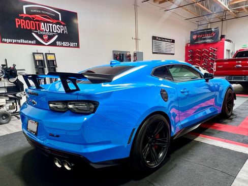 Used 2022 Chevrolet Camaro ZL1 image 5