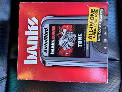 Used 2014 Chevrolet Silverado 2500 LTZ w/ LTZ Plus Package image 13