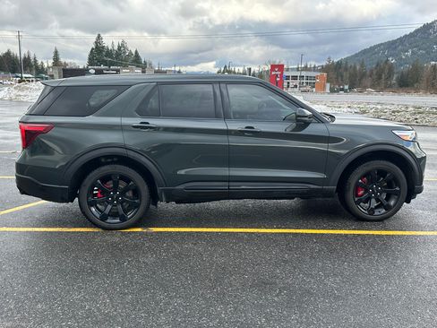 Used 2022 Ford Explorer ST w/ Equipment Group 401A image 6