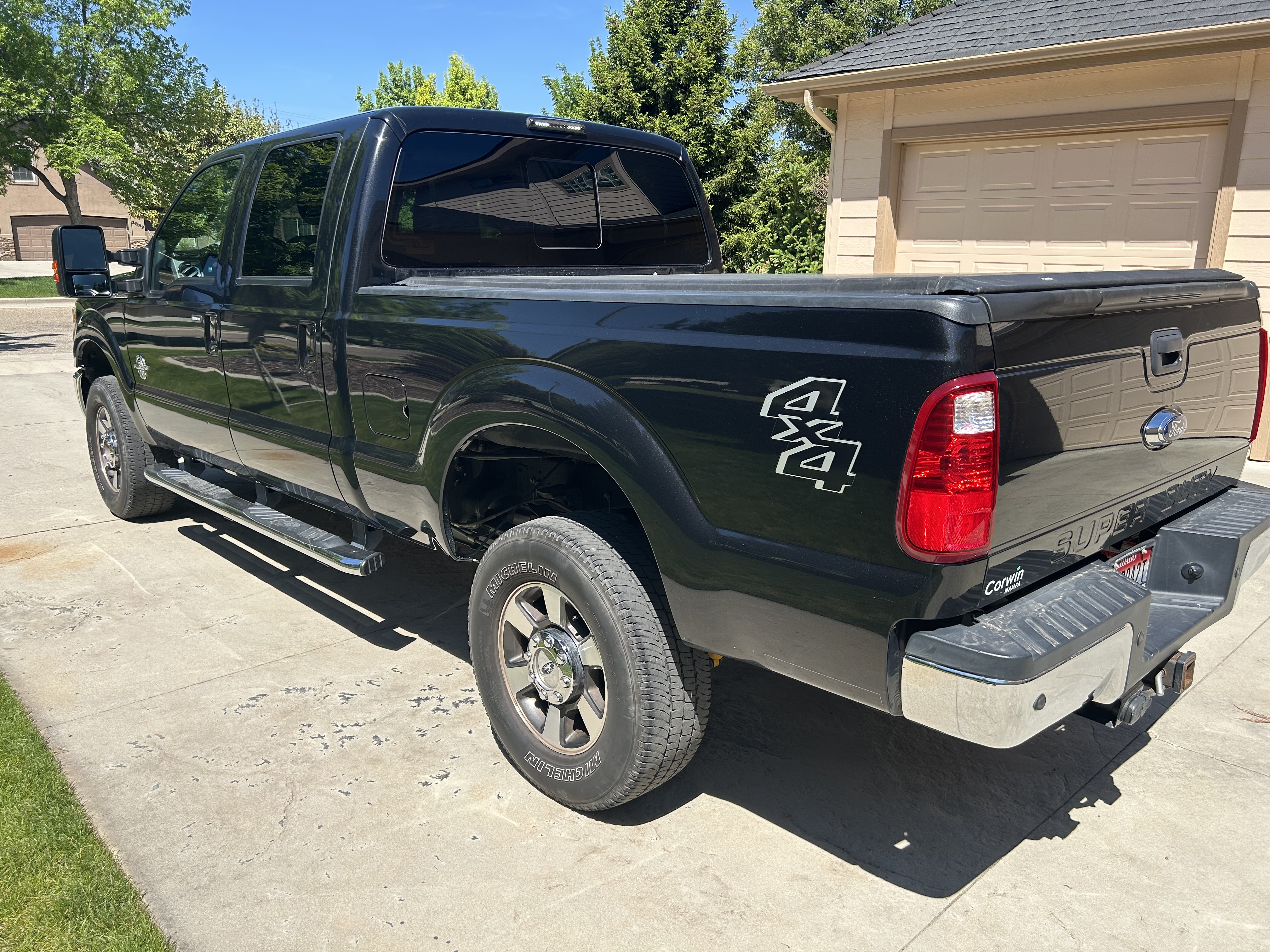 Used 2014 Ford F350 Lariat w/ Lariat Ultimate Package AWD/4WD image 6