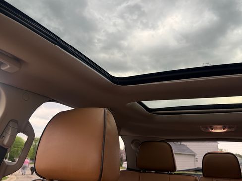 Used 2013 Lincoln MKX AWD image 11